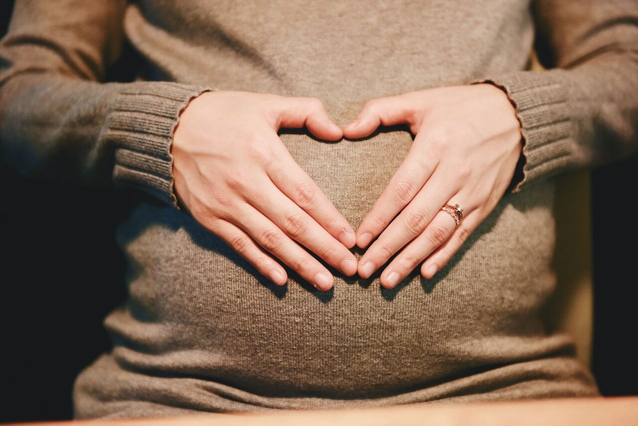Asistovaná reprodukce - šance na rodičovství pro ty, kteří ji potřebují pregnant, woman, maternity, motherhood, parenthood, pregnancy, pregnant, pregnant, pregnant, pregnant, pregnant, pregnancy, pregnancy, pregnancy, pregnancy