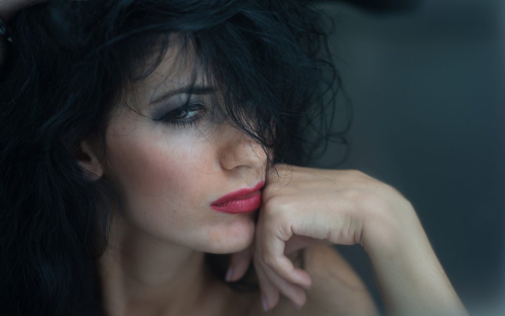 Woman Portrait Makeup Hair Women - innamikitas / Pixabay